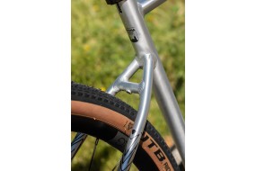 MEGAMO JAKAR 20 2025 BICICLETA GRAVEL