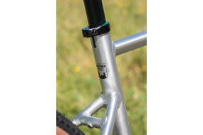 MEGAMO JAKAR 20 2025 BICICLETA GRAVEL