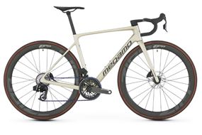 MEGAMO RAISE 04 2026 BICICLETA CARRETERA