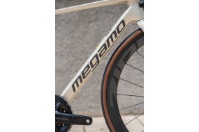 MEGAMO RAISE 05 CW 2026 BICICLETA CARRETERA