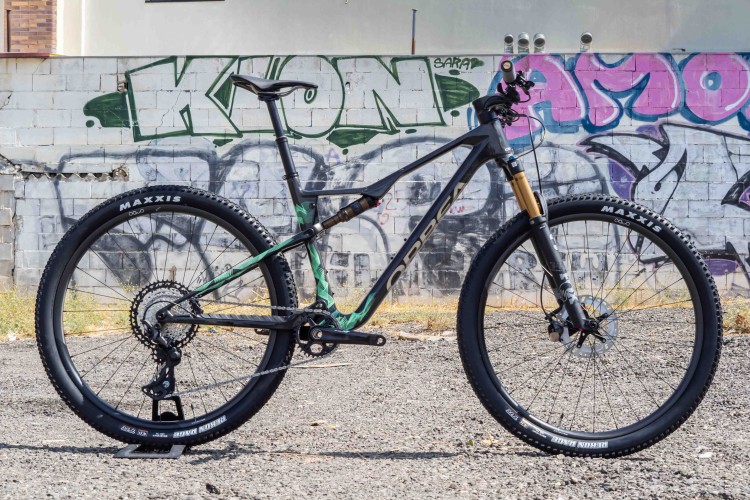 ORBEA OIZ M-PRO 2025 CUSTOM BICICLETA DOBLE SUSPENSIÓN