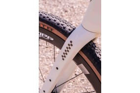 MEGAMO WEST 01 2026 BICICLETA GRAVEL