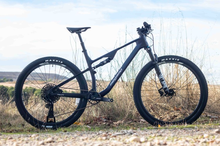 MEGAMO TRACK 100 SX BICICLETA DOBLE SUSPENSIÓN