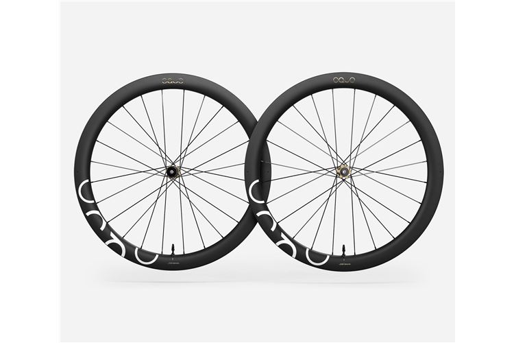 OQUO RP50LTD 2026 RUEDAS CARRETERA