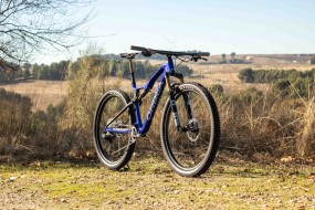 ORBEA OIZ M-TEAM FACTORY 2026 BICICLETA DOBLE SUSPENSIÓN