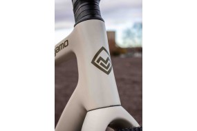 MEGAMO WEST 02 2026 BICICLETA GRAVEL