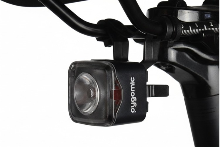 LUZ TRASERA PYGOMIC R-PRO