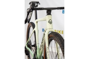 MEGAMO SILK 05 AXS T-M 2024 BICICLETA SEGUNDA MANO