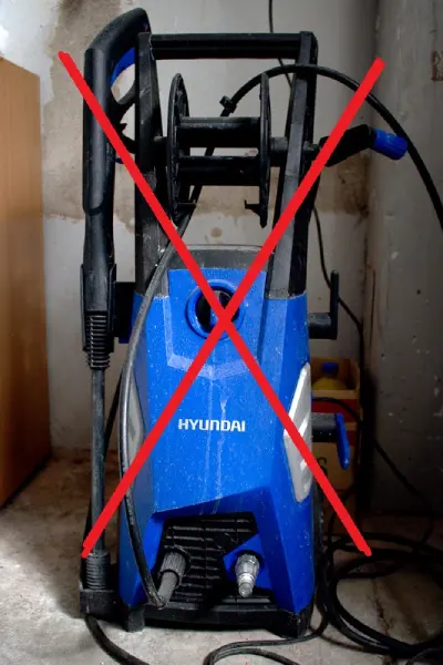 Prohibido lavado de la bicicleta con hidrolimpiadora 