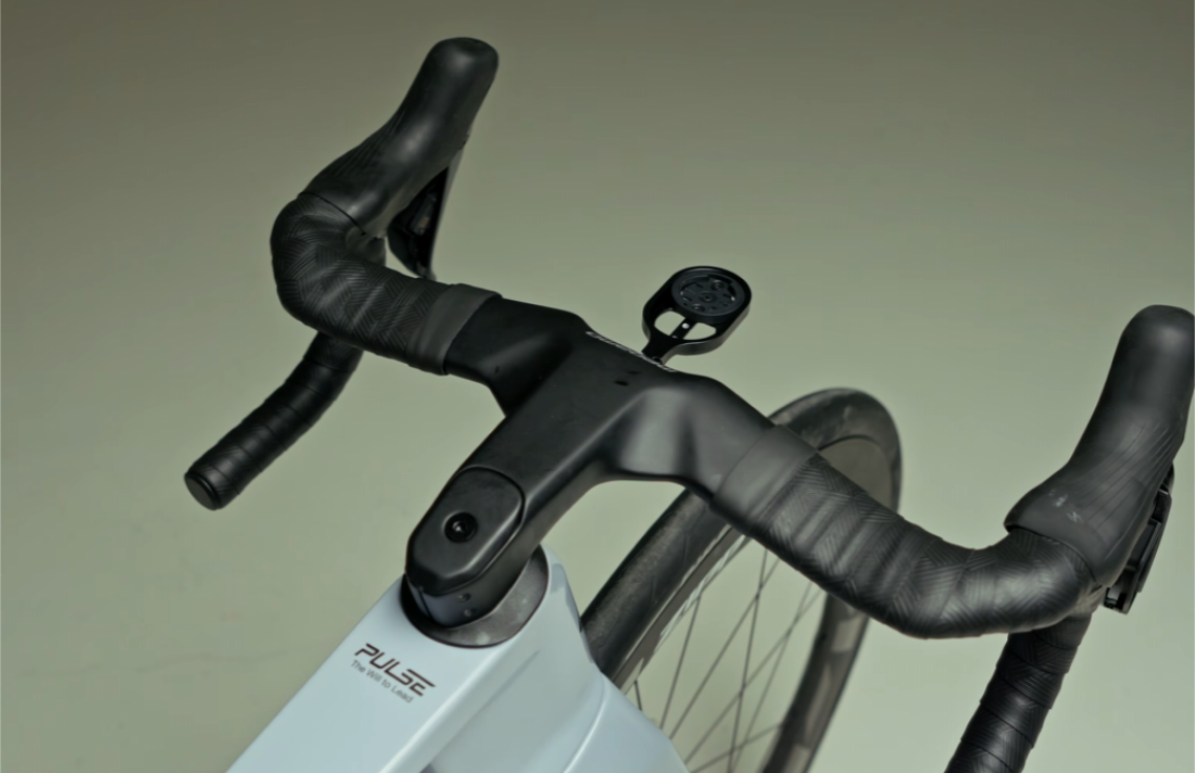 Manillar Velora Carbon Aero de la Megamo Pulse 2027